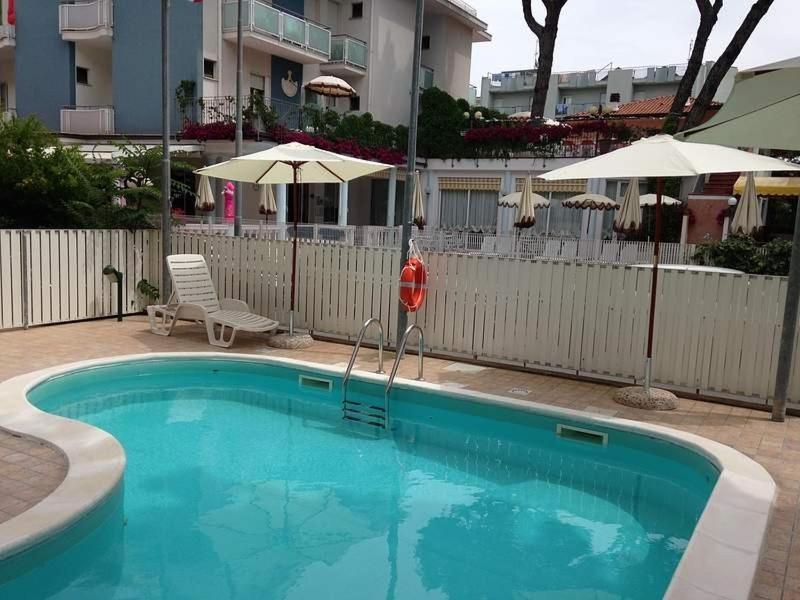Aron Hotel Rimini Luaran gambar