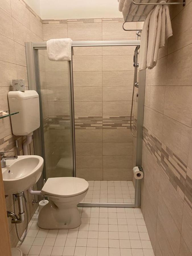 Aron Hotel Rimini Luaran gambar