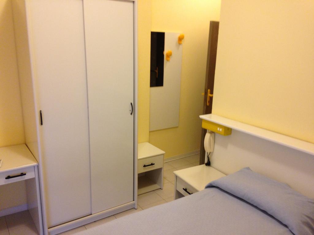 Aron Hotel Rimini Luaran gambar