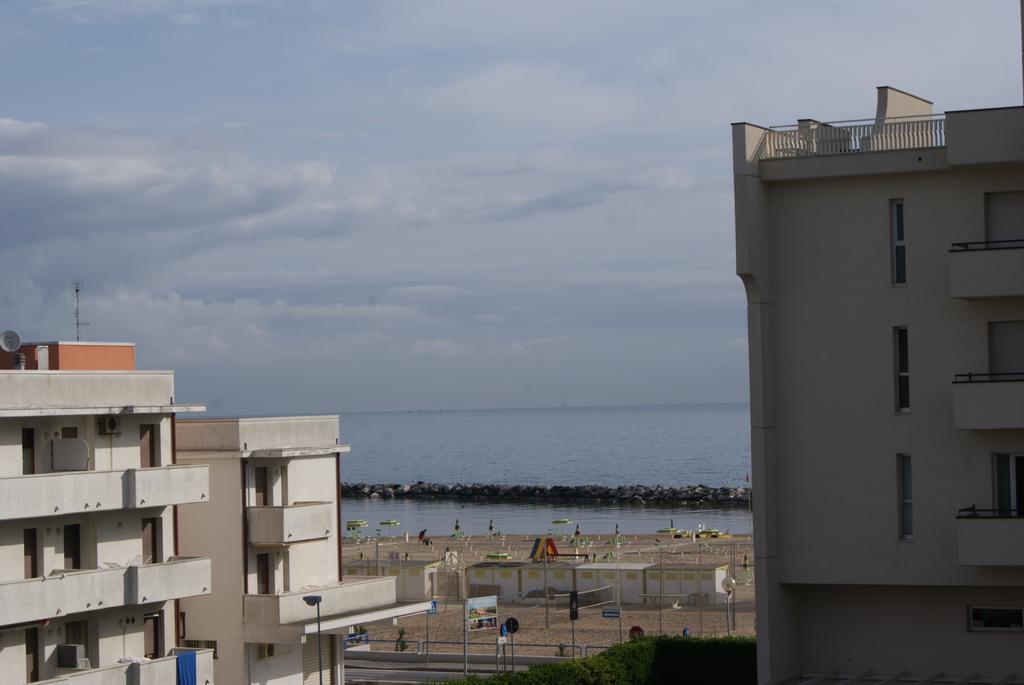 Aron Hotel Rimini Luaran gambar