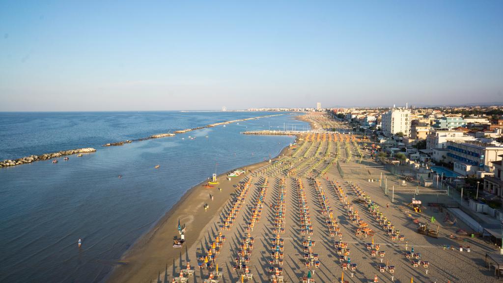 Aron Hotel Rimini Luaran gambar
