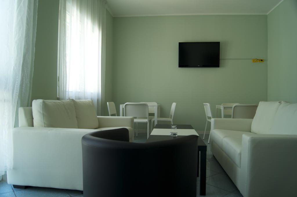 Aron Hotel Rimini Luaran gambar