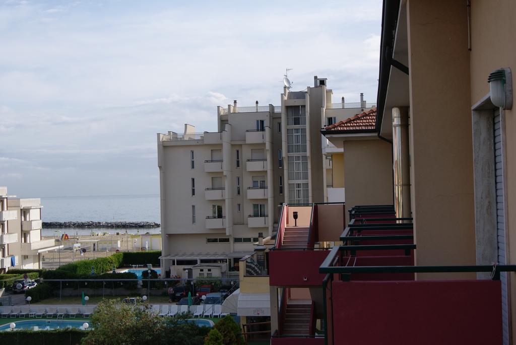 Aron Hotel Rimini Luaran gambar